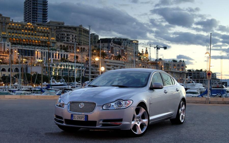  Jaguar XF Diesel S 2009 года  (фото 57 из 82)